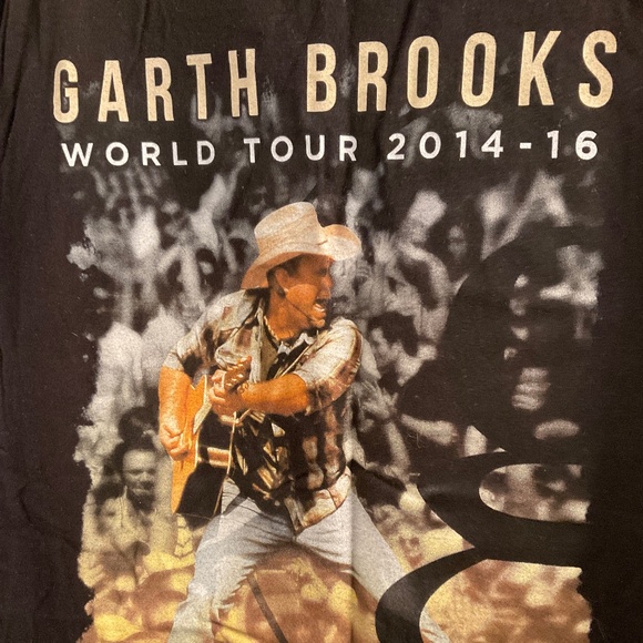 Garth Brooks 2014-2016 World Tour Concert Tee - Picture 3 of 7
